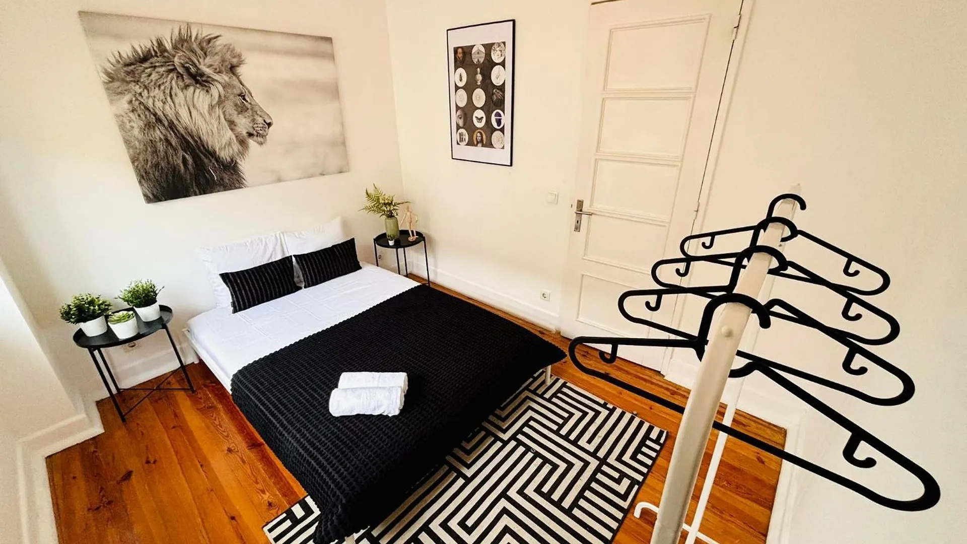 Hostel Luxury Central Lisbon Rooms, Best Location For Tourists Portugal
